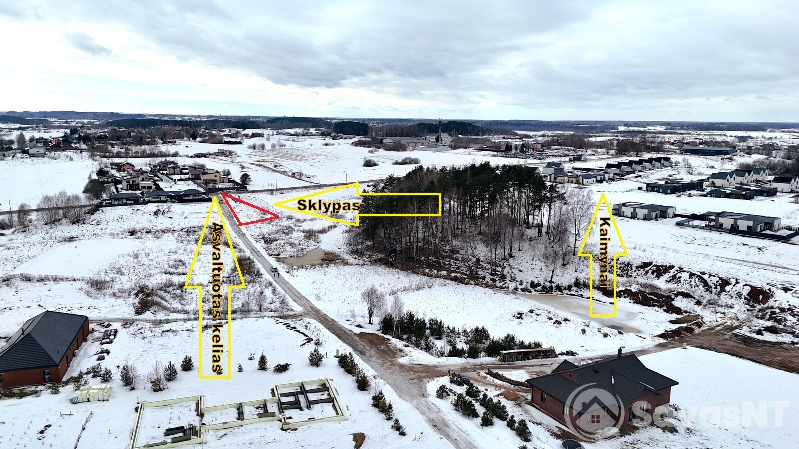 Vilniaus r. sav., Avižienių sen., Pikutiškių k., Vilkų g. parduodamas 10,5 arų  NAMŲ VALDOS sklypas.