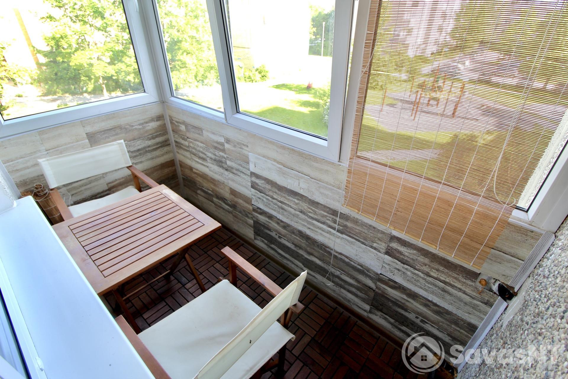 Nuomojamas trijų kambarių butas Fabijoniškių gatvėje