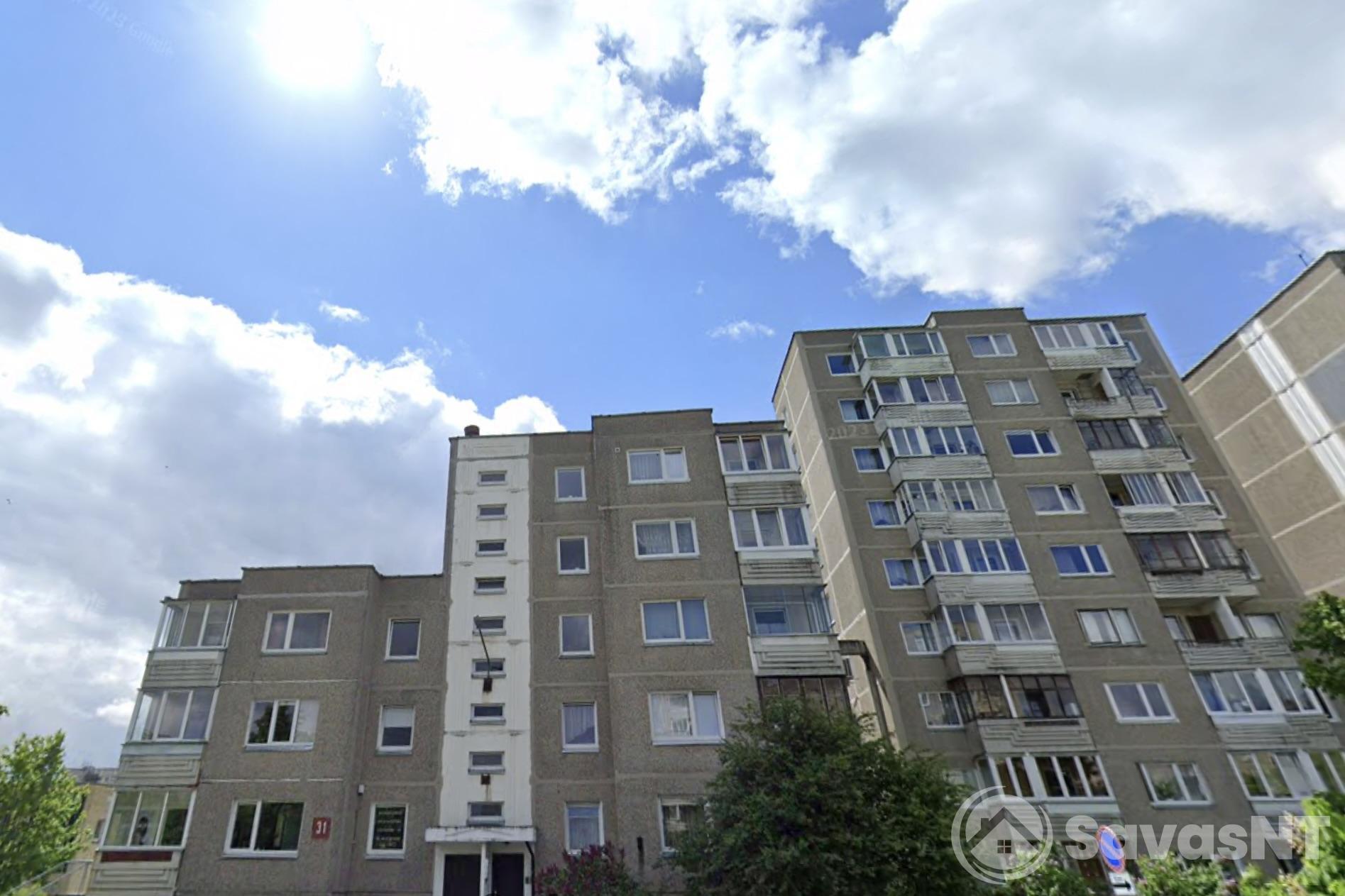 Nuomojamas trijų kambarių butas Fabijoniškių gatvėje