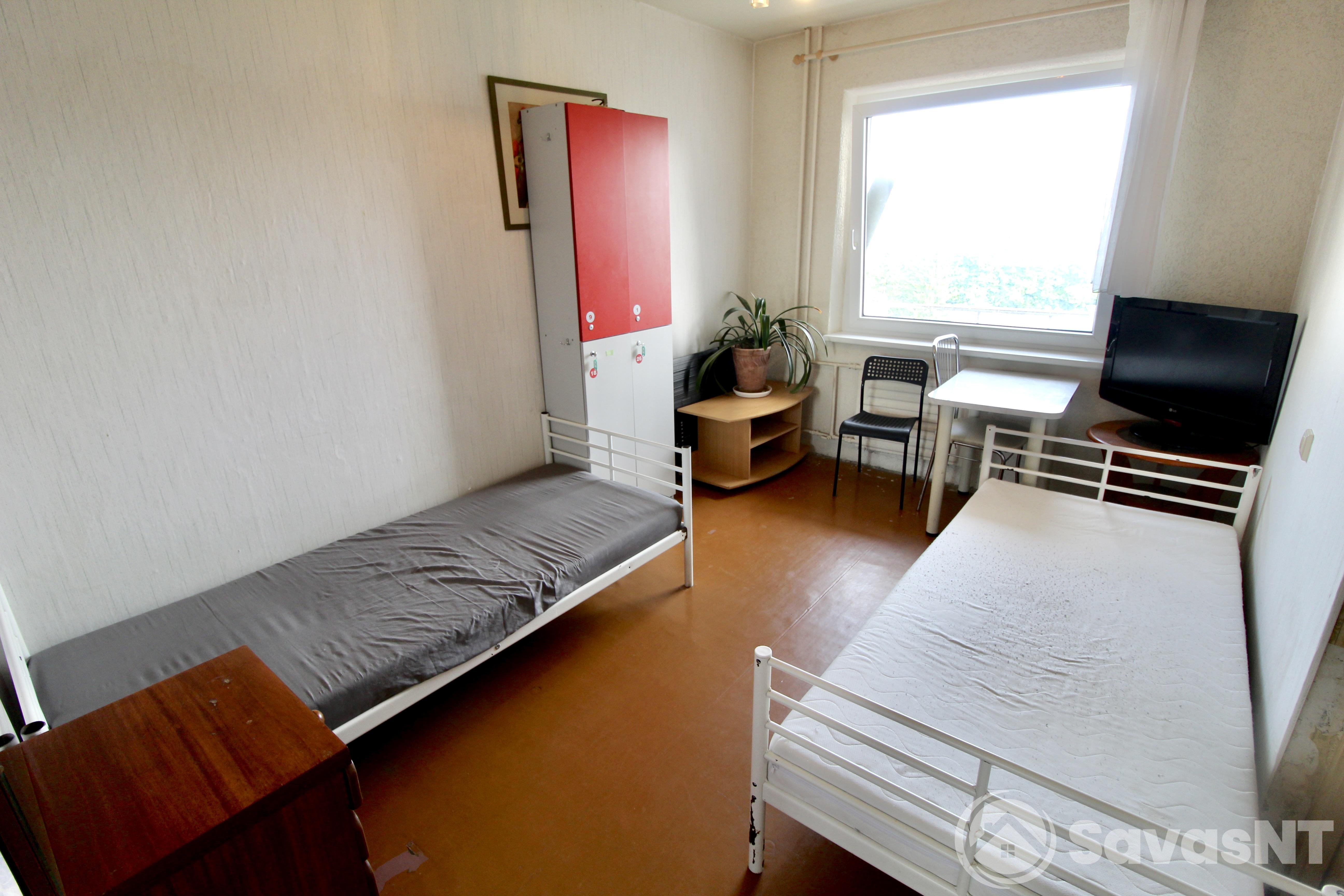 Nuomojamas keturių kambarių butas Ukmergės g.