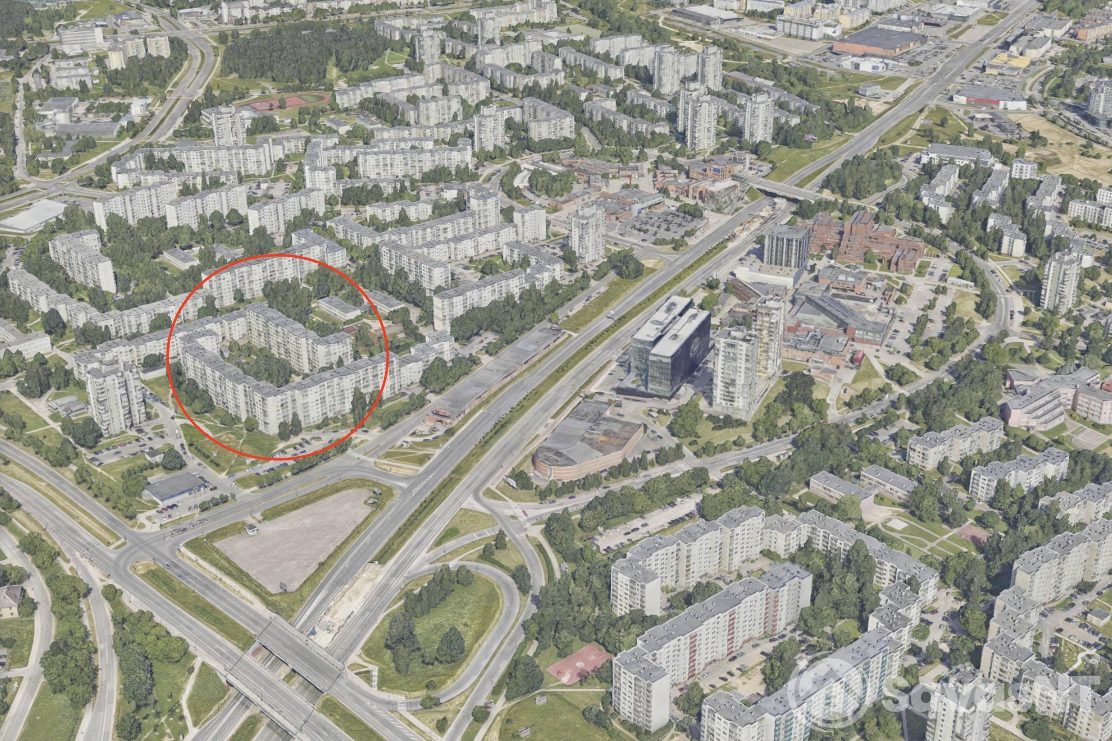 Nuomojamas keturių kambarių butas Ukmergės g.