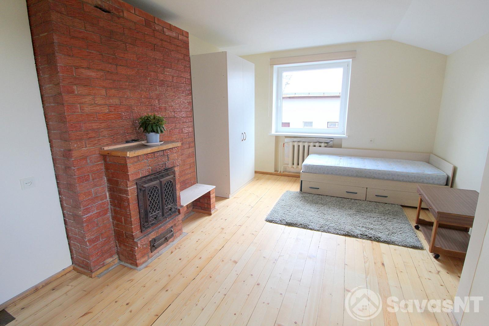 3 atskirų kambarių butas Balsiuose