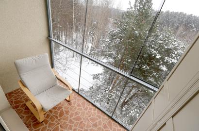 Ateities g. šalia PC Mandarinas nuomojamas trijų kambarių butas