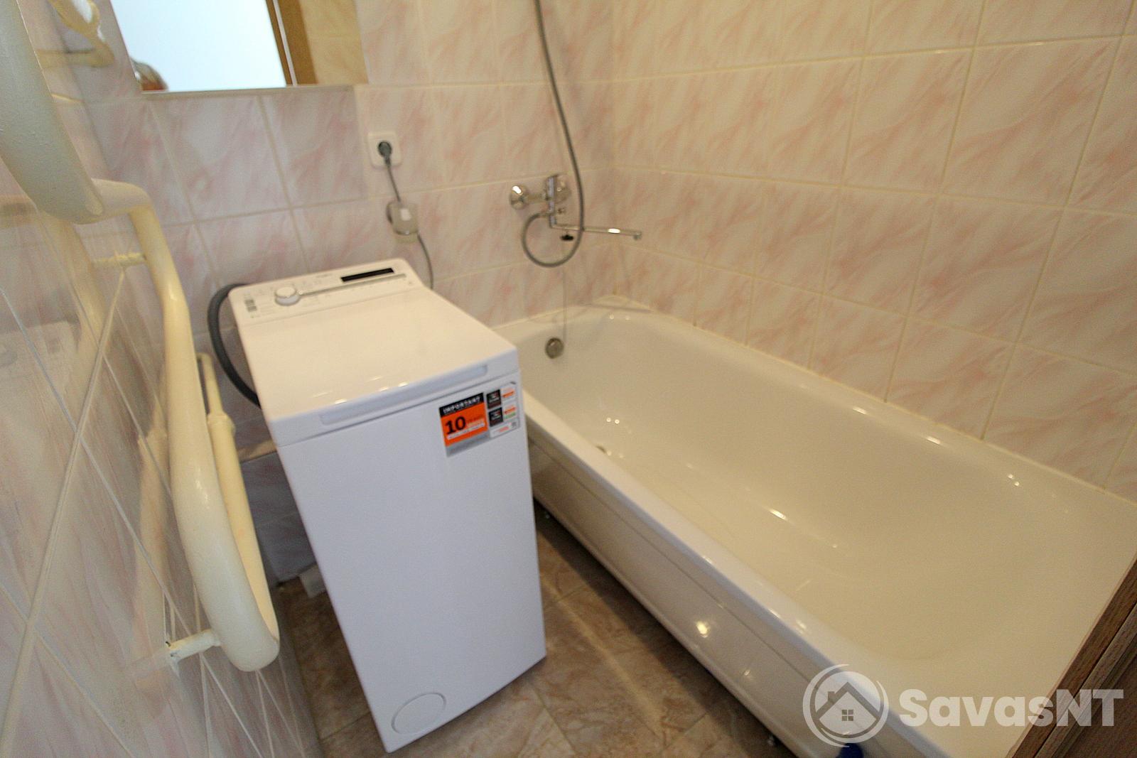 Nuomojamas vieno kambario butas Baltupio g.