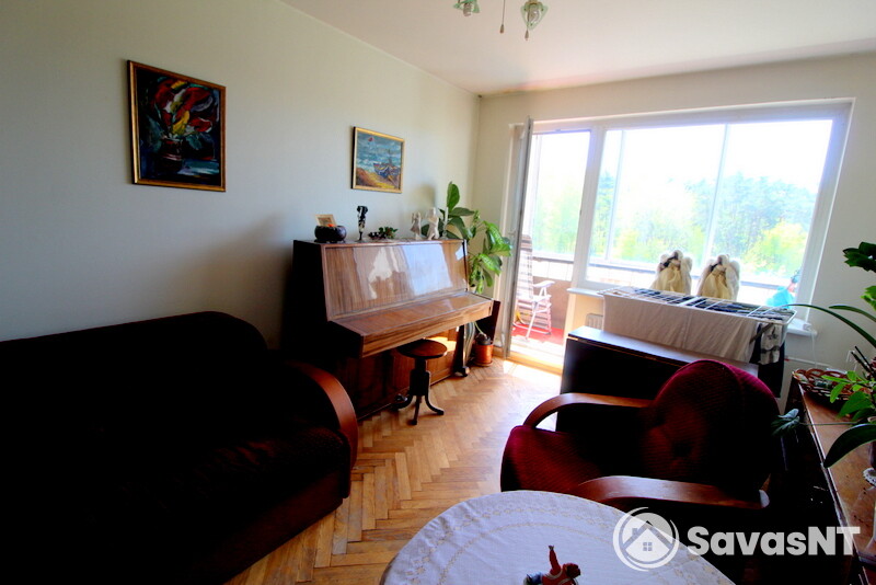 Nuomojamas kambarys 4 kambarių bute