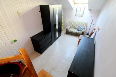 Butas/kotedžas su parkavimo vieta Lazdynėliuose, Pakalnučių gatvėje