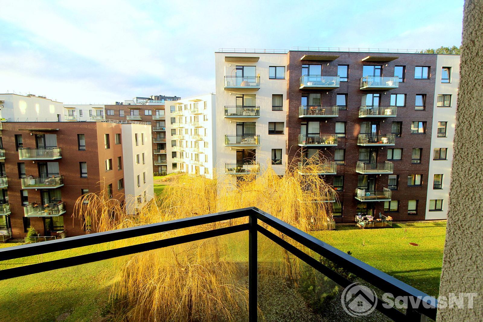 Pieninės gatvėje, Žveryne, nuomojamas dizainerių įrengtas dviejų kambarių butas