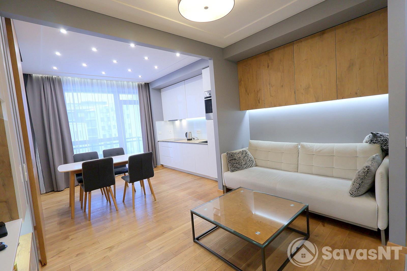 Pieninės gatvėje, Žveryne, nuomojamas dizainerių įrengtas dviejų kambarių butas