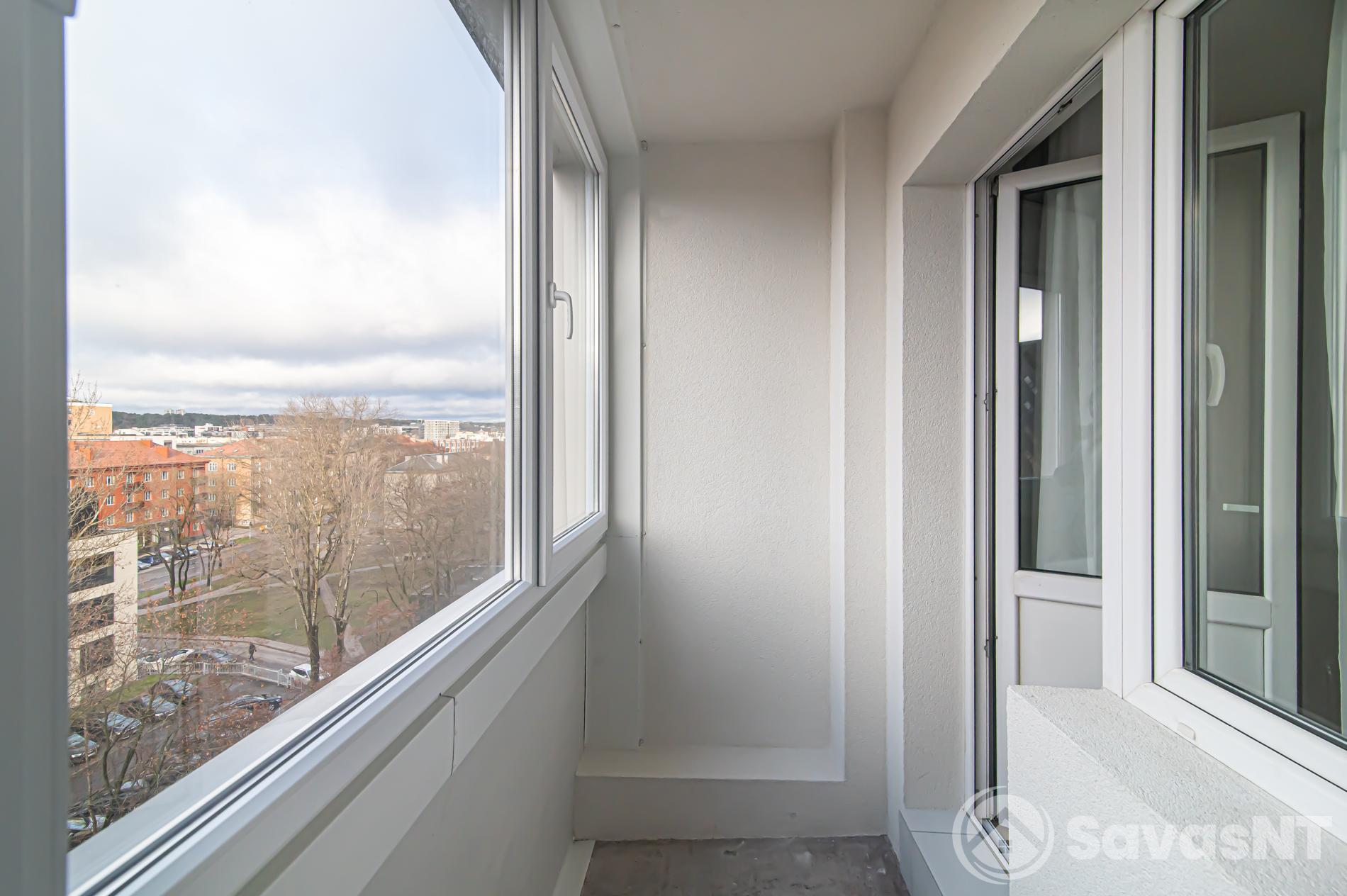 Trijų kambarių buto nuoma Rinktinės g.