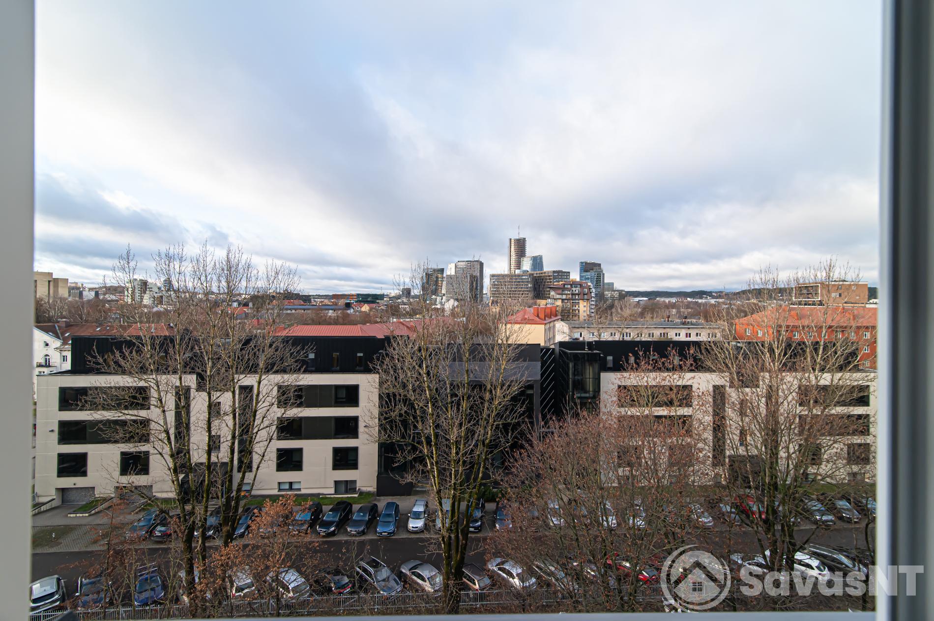Trijų kambarių buto nuoma Rinktinės g.