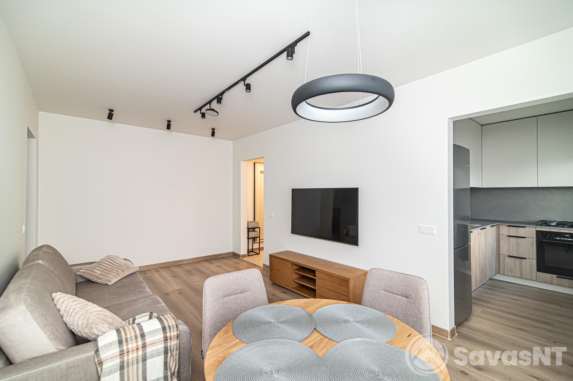 Trijų kambarių buto nuoma Rinktinės g.