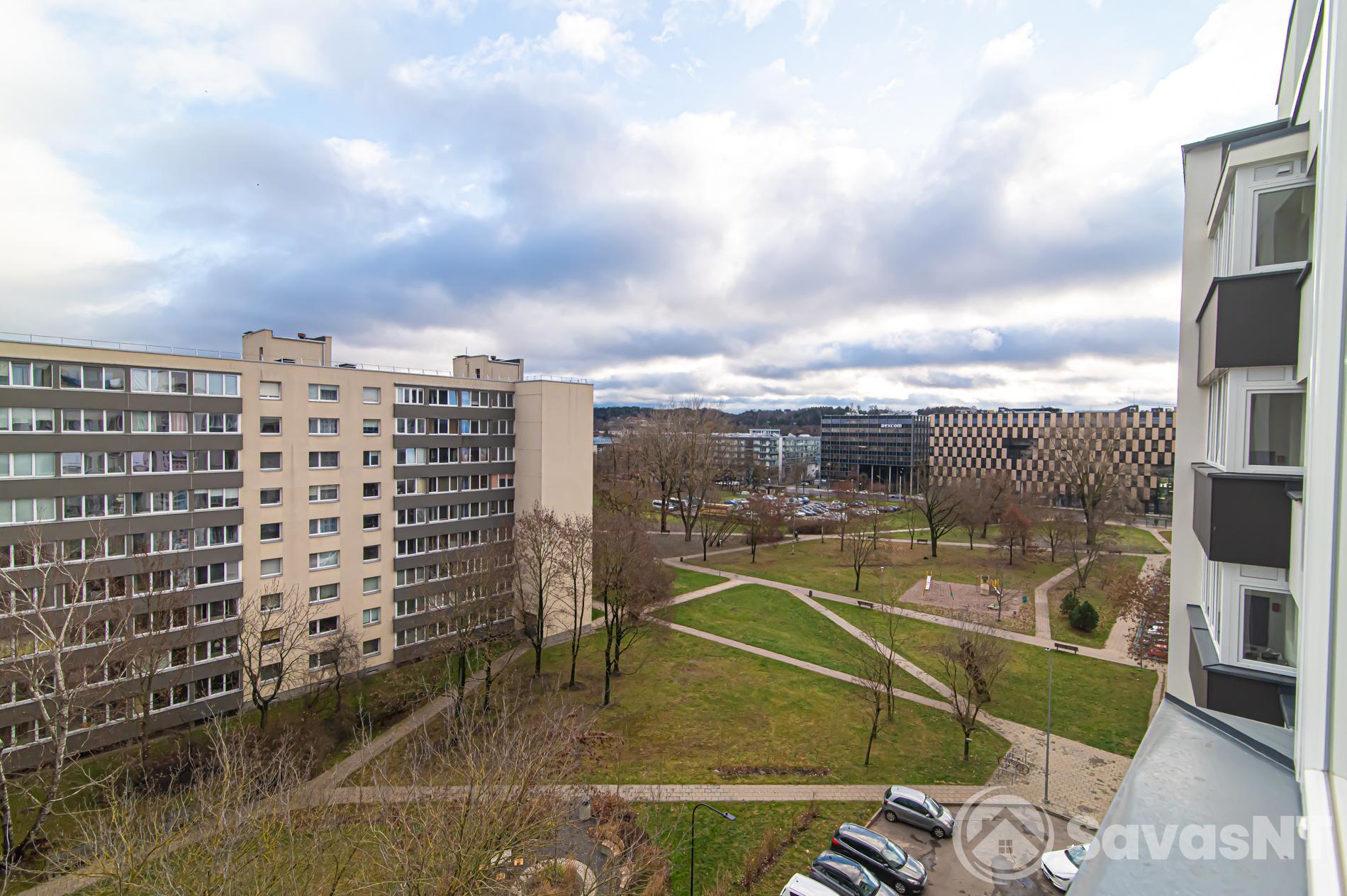 Trijų kambarių buto nuoma Rinktinės g.