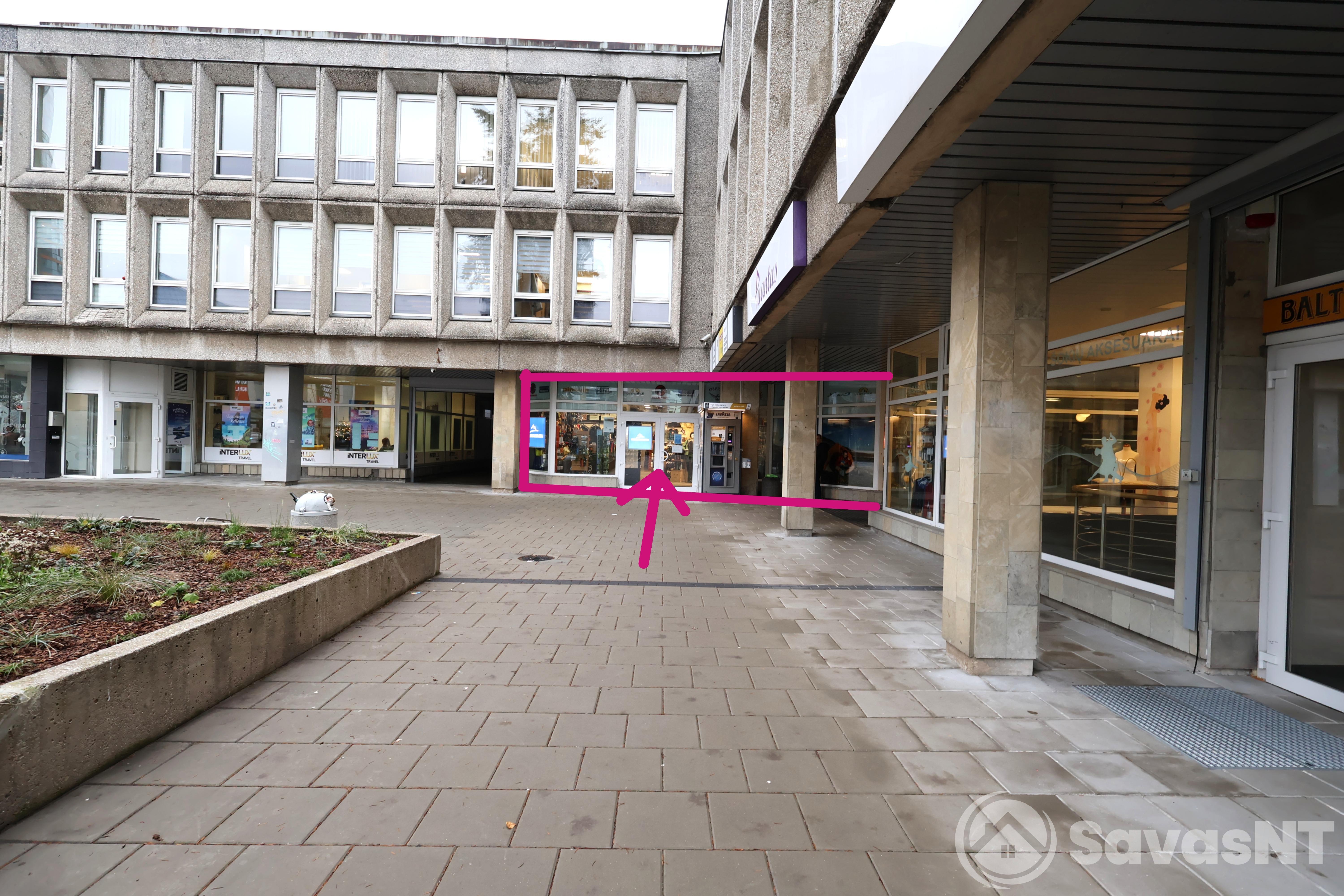 Konstitucijos prospekte, Šnipiškėse, nuomojama 302,10 kv.m. PARDUOTUVĖ  225,99 kv.m. SU PRIKLAUSANČIU SAUSU RŪSIU 76,11 kv.m.