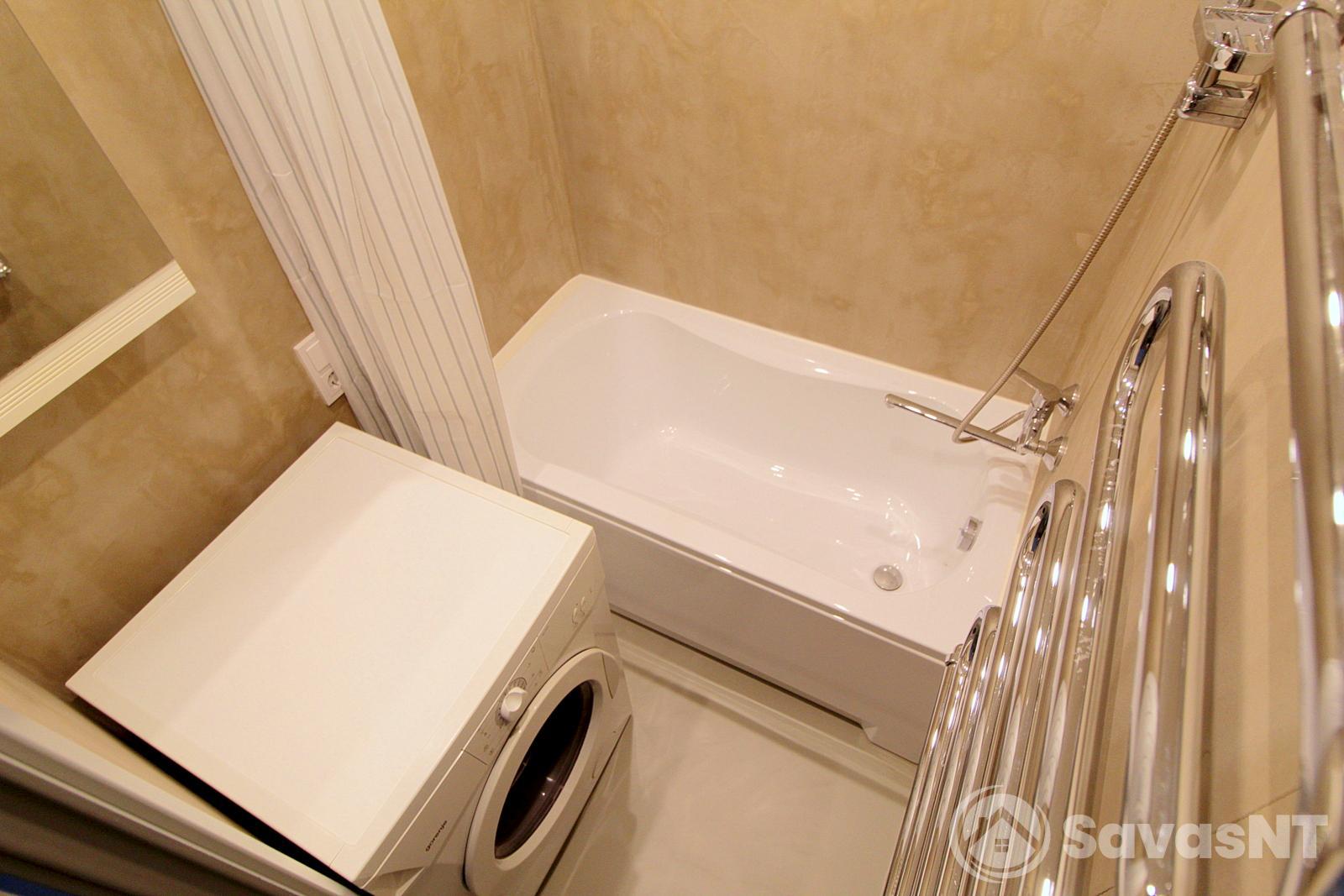 Viršuliškėse nuomojamas naujai suremontuotas dviejų nepereinamų kambarių butas