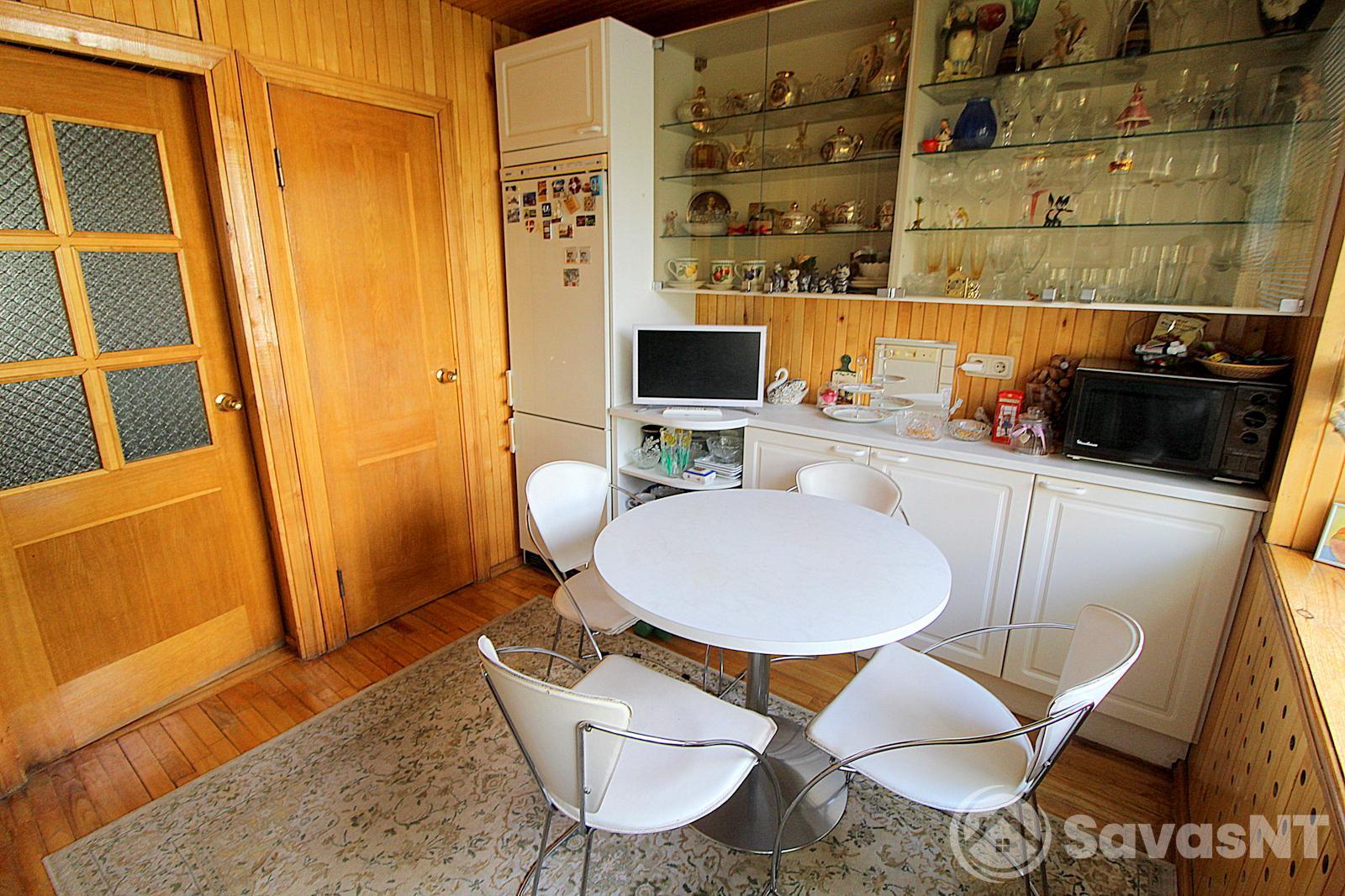 Senamiestyje, A. Vivulskio g. nuomojamas 4 (keturių) atskirų kambarių butas