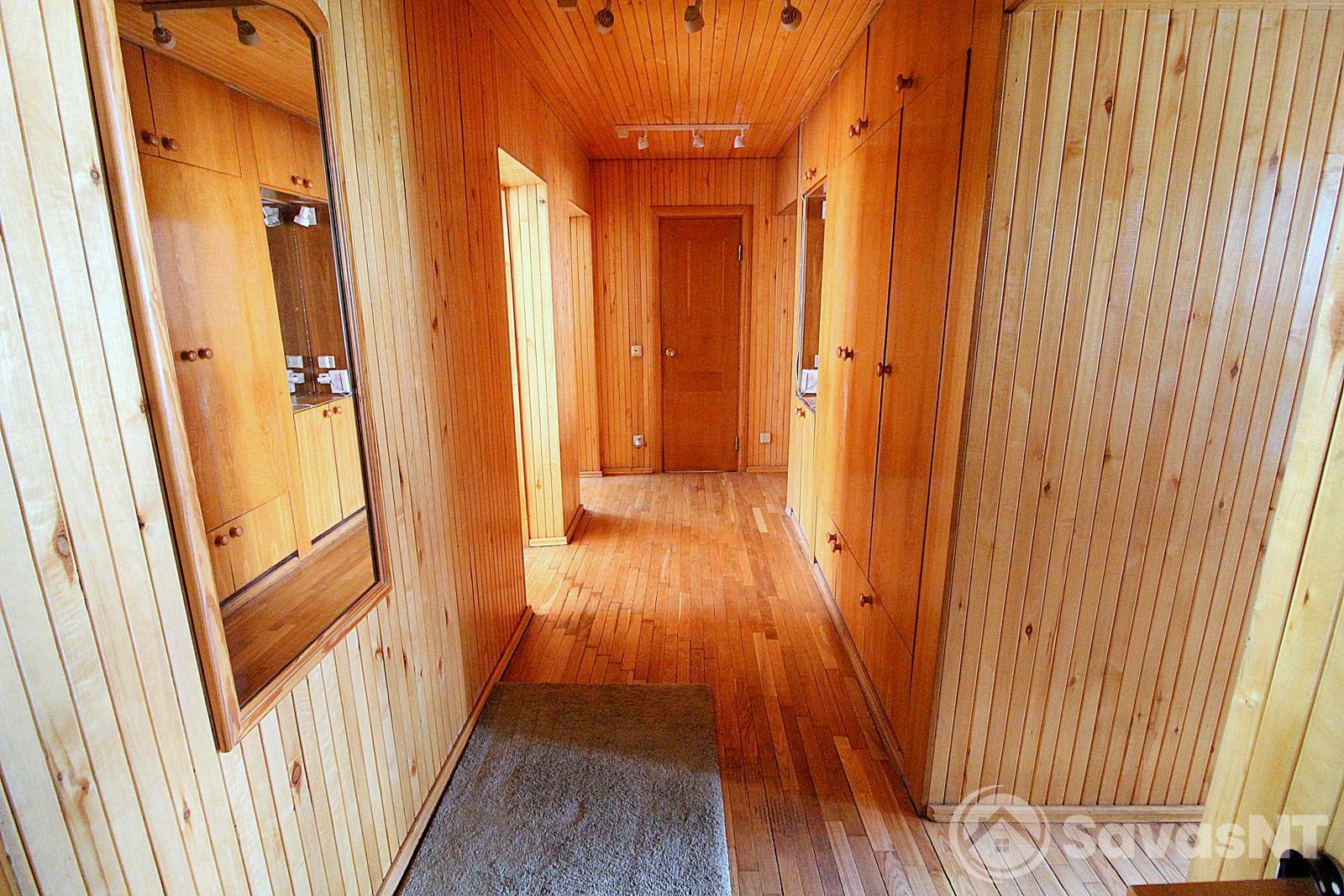 Senamiestyje, A. Vivulskio g. nuomojamas 4 (keturių) atskirų kambarių butas