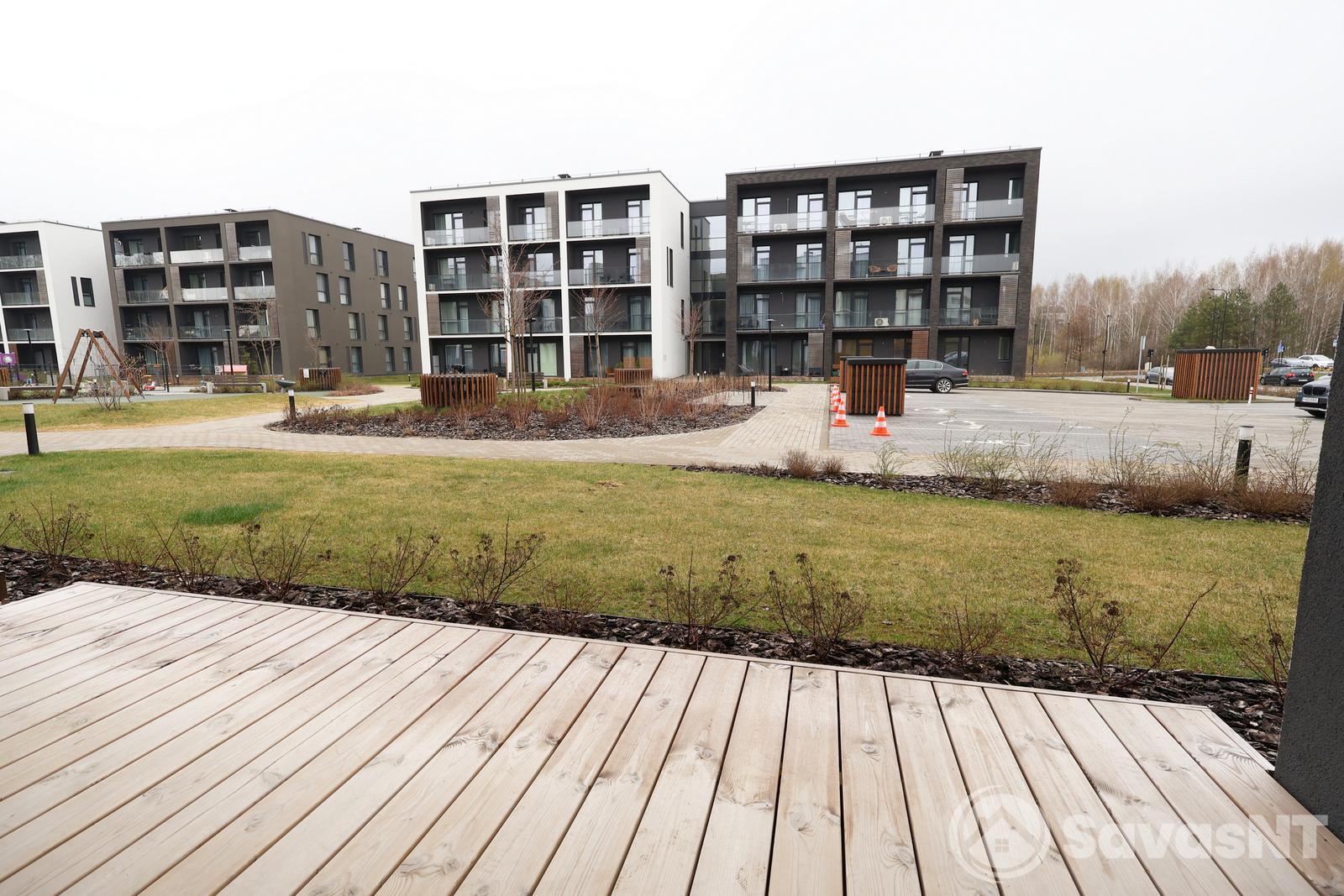 Pilaitėje Vyšnių projekte J. Bertkūno g. parduodamas vieno kambario butas su TERASA