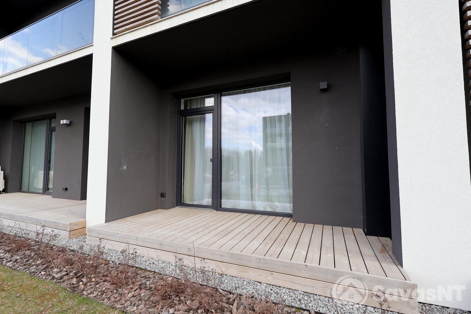 Pilaitėje Vyšnių projekte J. Bertkūno g. parduodamas vieno kambario butas su TERASA