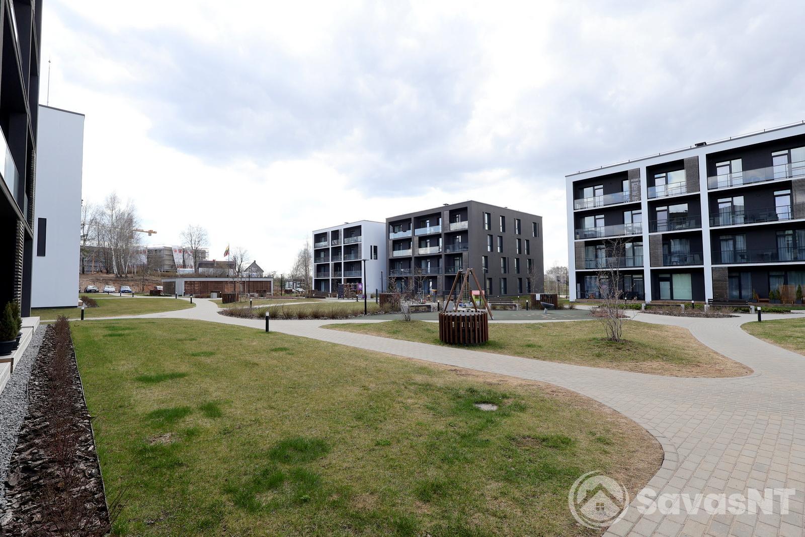 Pilaitėje Vyšnių projekte J. Bertkūno g. parduodamas vieno kambario butas su TERASA