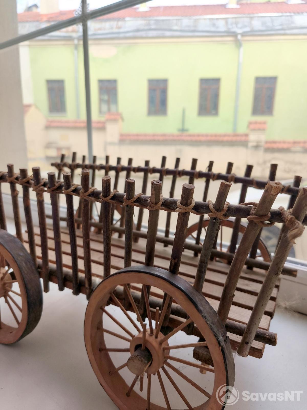 Pačiame Vilniaus miesto senamiestyje, Literatų gatvėje, parduodamas dviejų kambarių butas