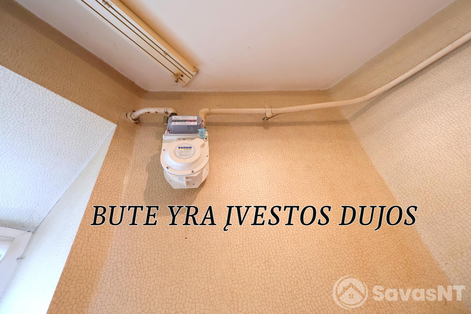 Pačiame Vilniaus miesto senamiestyje, Literatų gatvėje, parduodamas dviejų kambarių butas