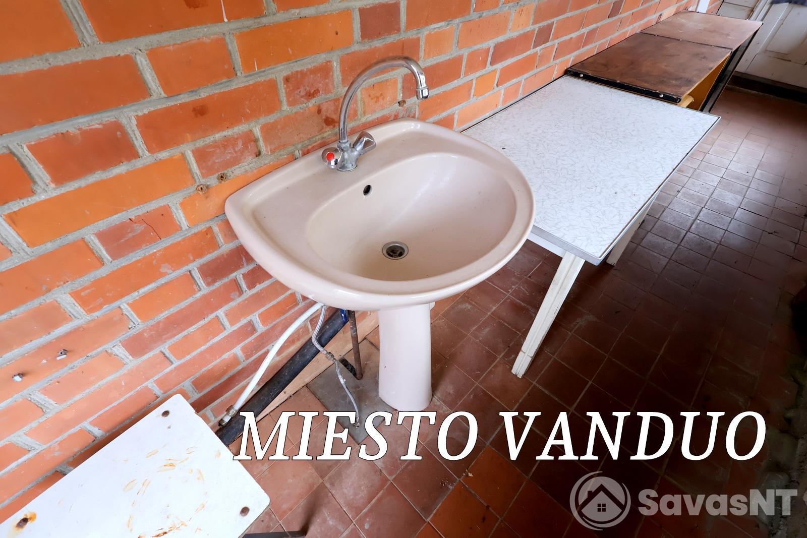 Antakalnyje, Vinciūniškių soduose parduodamas 6,18 arų sklypas su namu