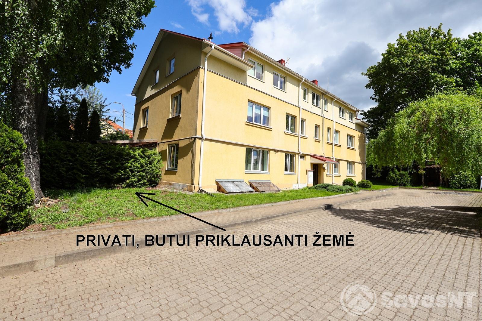 Šilo gatvėje parduodamas dviejų kambarių butas su nuosavu žemės sklypu!!!!