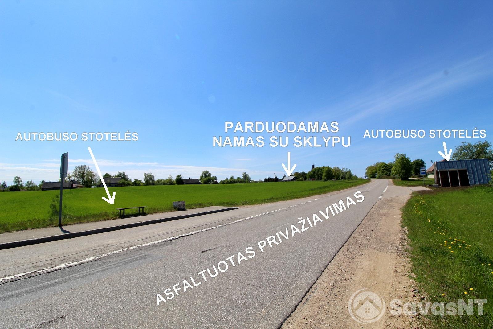 Švenčionių raj., Bačkininkų kaime parduodamas namas su sklypais