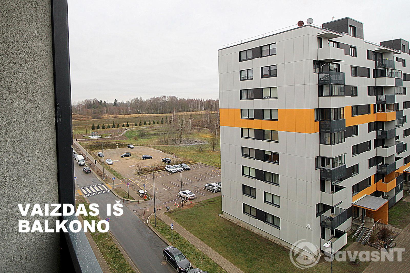 Nuomojamas jaukus ir šviesus 2 kambarių butas A++ klasės name, Girulių g. su uždaru parkingu