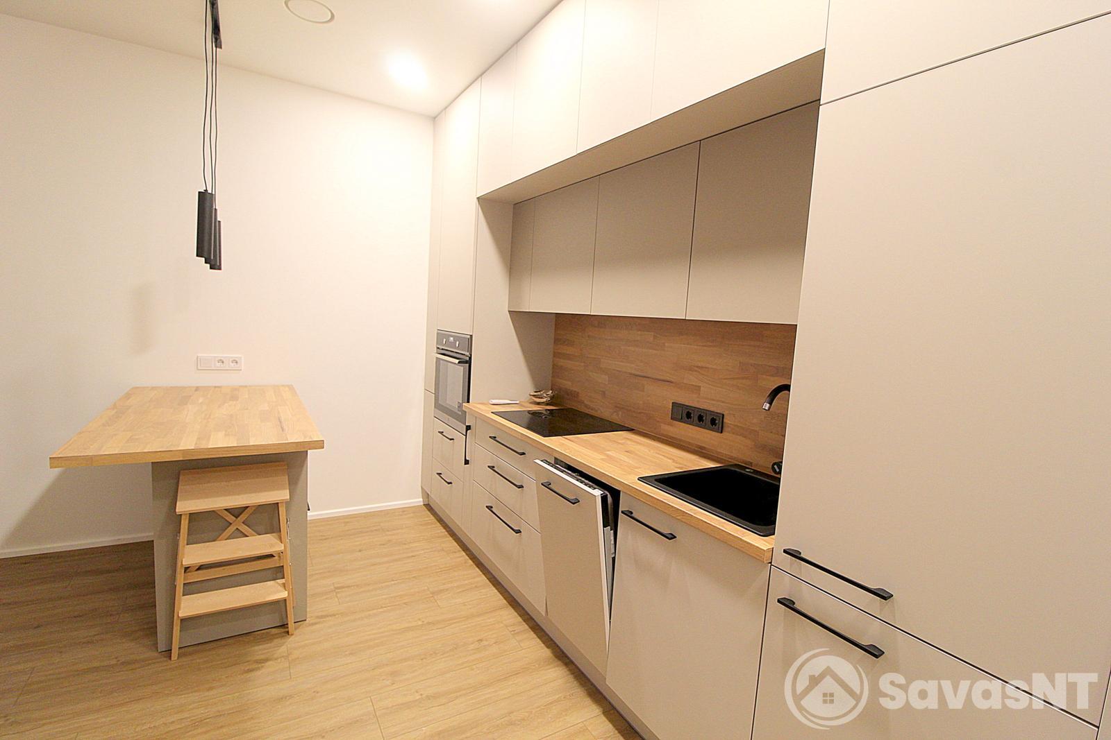 Išnuomojamas naujai įrengtas, dar negyventas 2 kambarių butas su parkavimo vieta Justiniškėse Mozūriškių g.