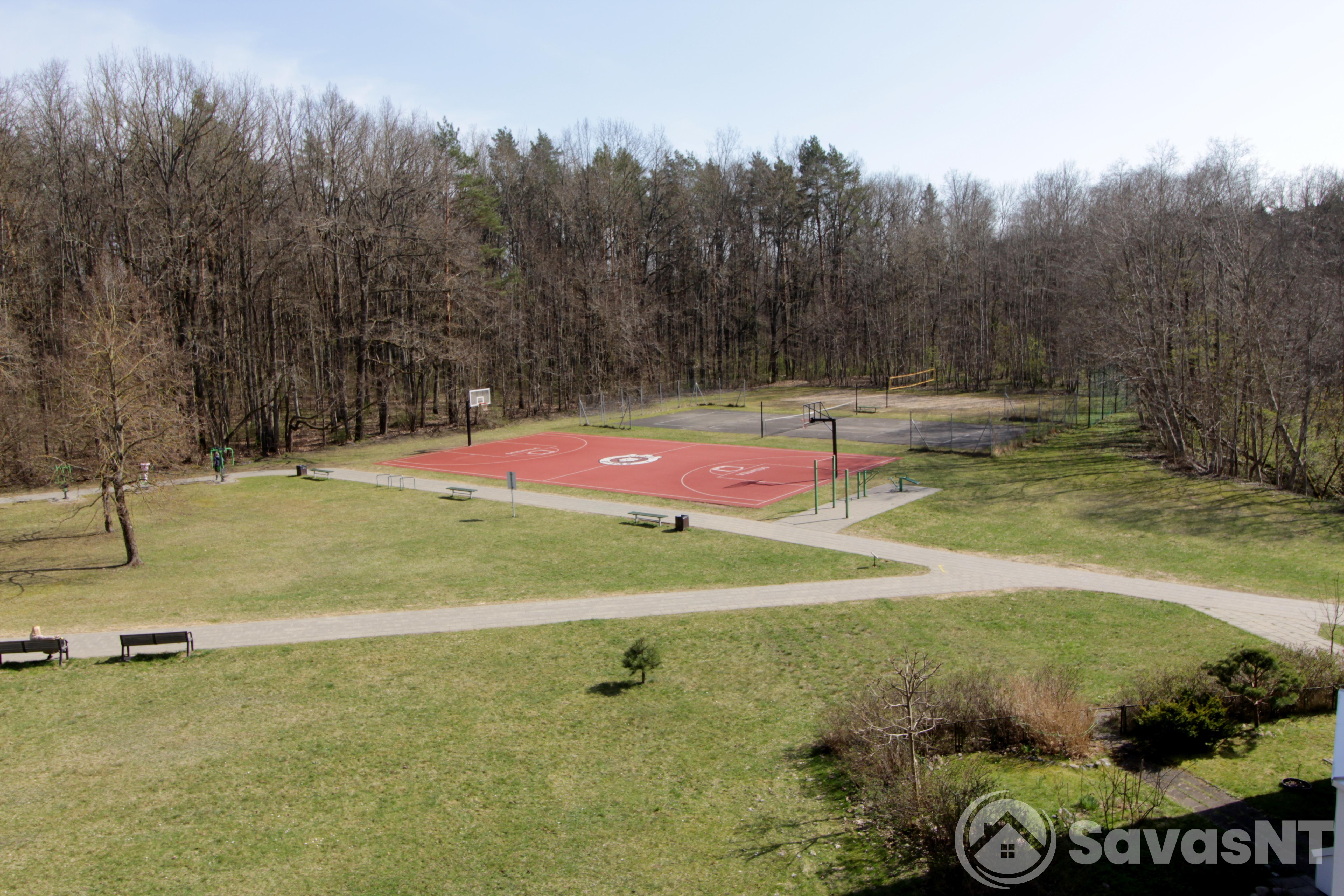 Nuomojamas vieno kambario butas Žaliųjų ežerų g.
