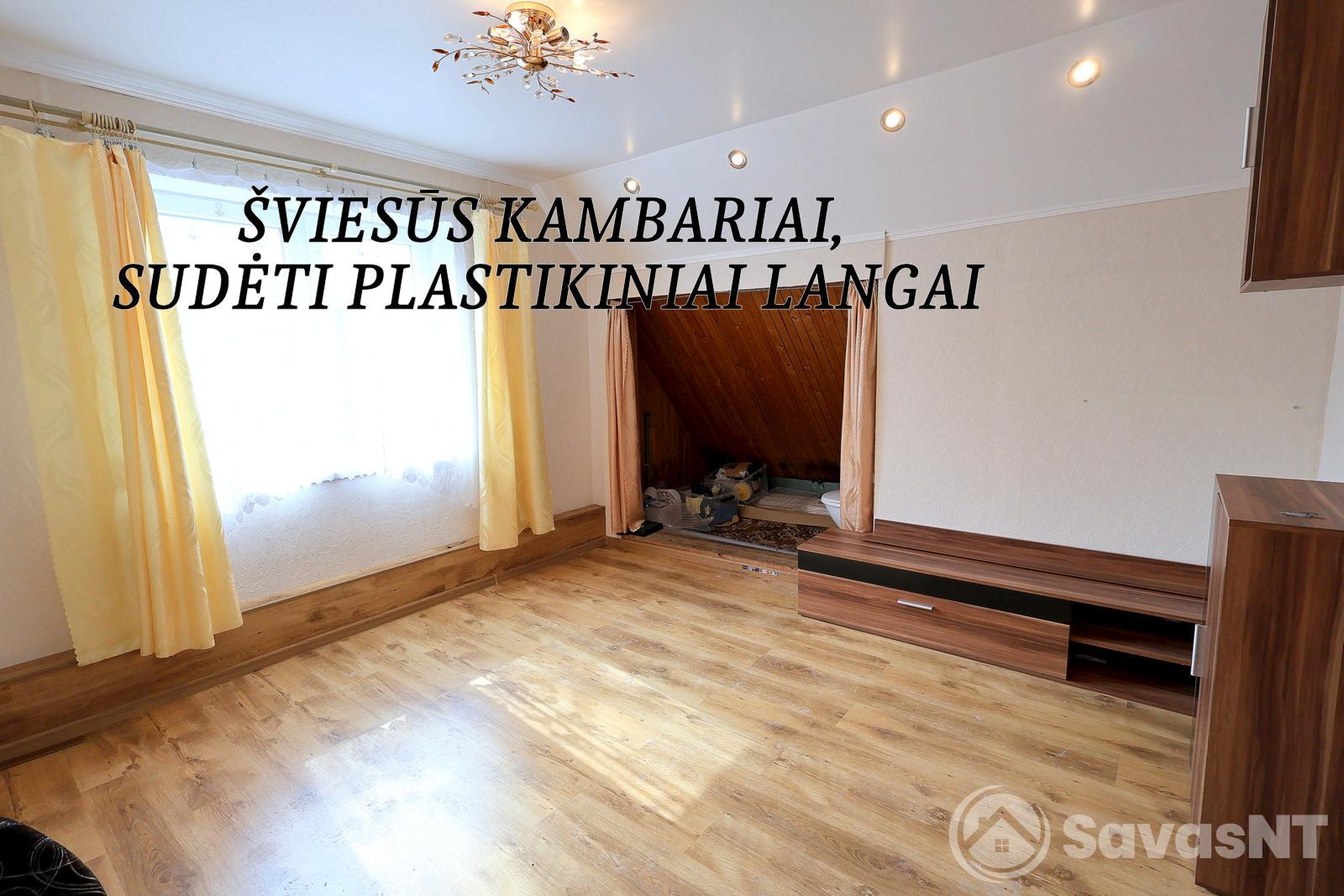 Parduodamas dviejų kambarių butas - namo dalis Subačiaus gatvėje