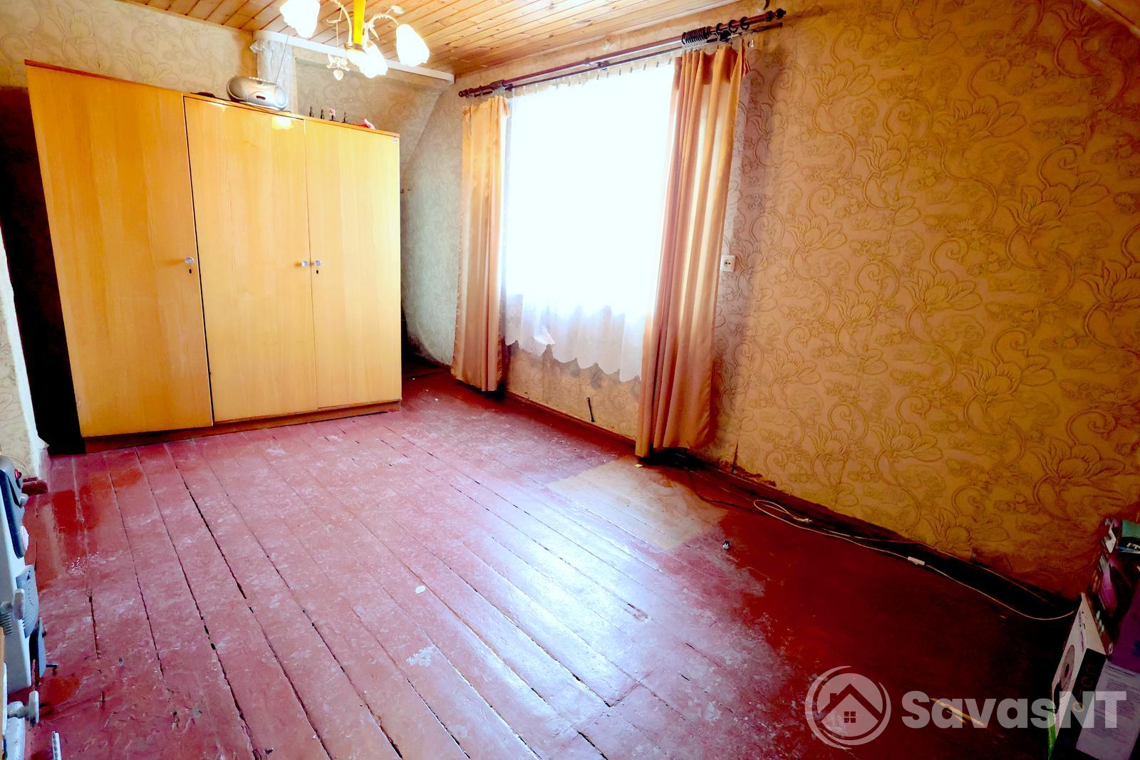 Parduodamas dviejų kambarių butas - namo dalis Subačiaus gatvėje