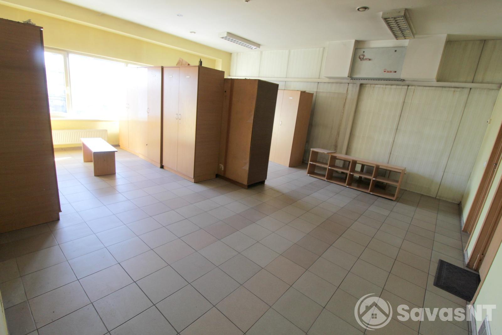 Ateities g.12 , Vilniuje, išnuomojamos 150 kv.m. ploto patalpos