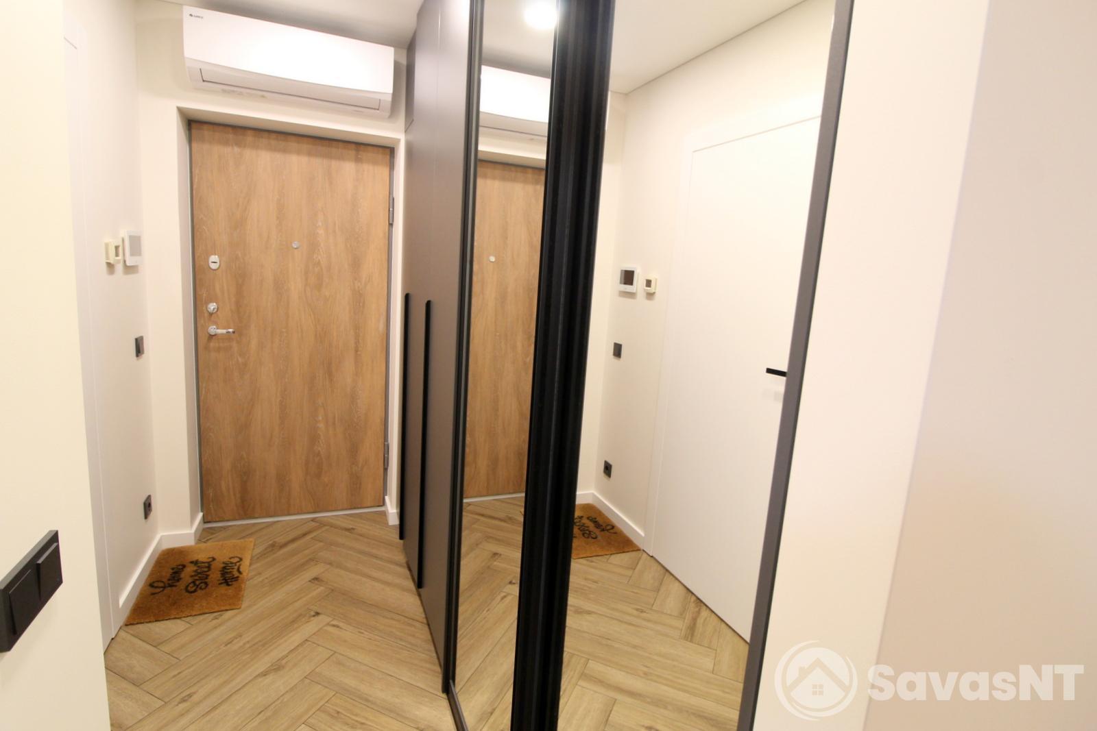 Pilaitėje, Gilužio g. naujos statybos name nuomojamas jaukus 2 kambarių 40 kv.m butas su  PARKINGU