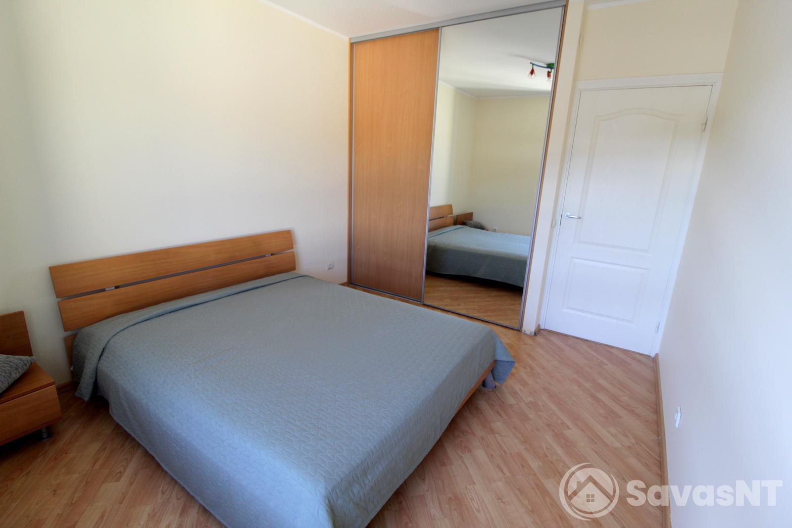 Antakalnyje, Grybo gatvėje, išnuomojamas jaukus  SUREMONTUOTAS 3  kambarių 78 kv. m. butas.