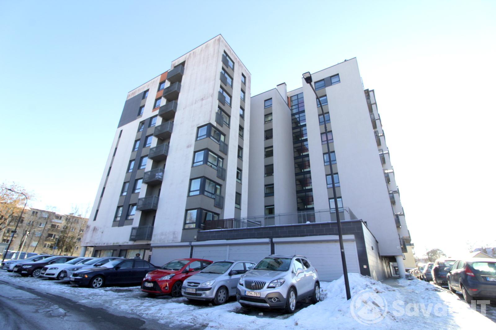 Antakalnyje, Grybo gatvėje, išnuomojamas jaukus  SUREMONTUOTAS 3  kambarių 78 kv. m. butas.