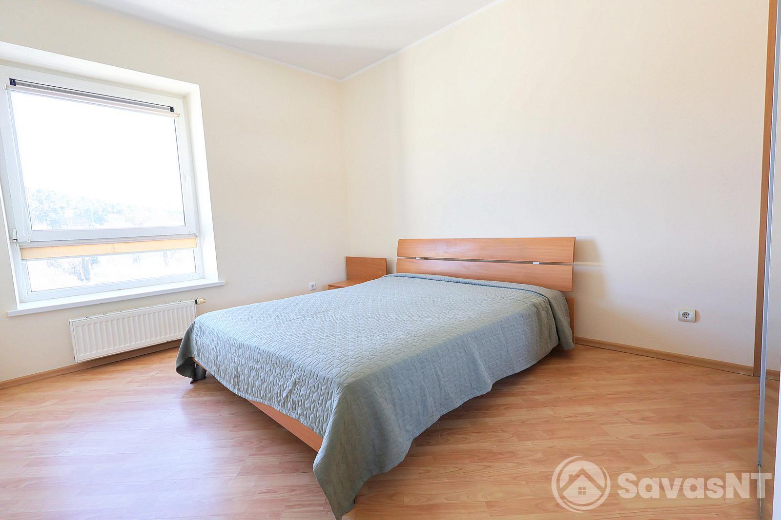 Antakalnyje, Grybo gatvėje, išnuomojamas jaukus  SUREMONTUOTAS 3  kambarių 78 kv. m. butas.