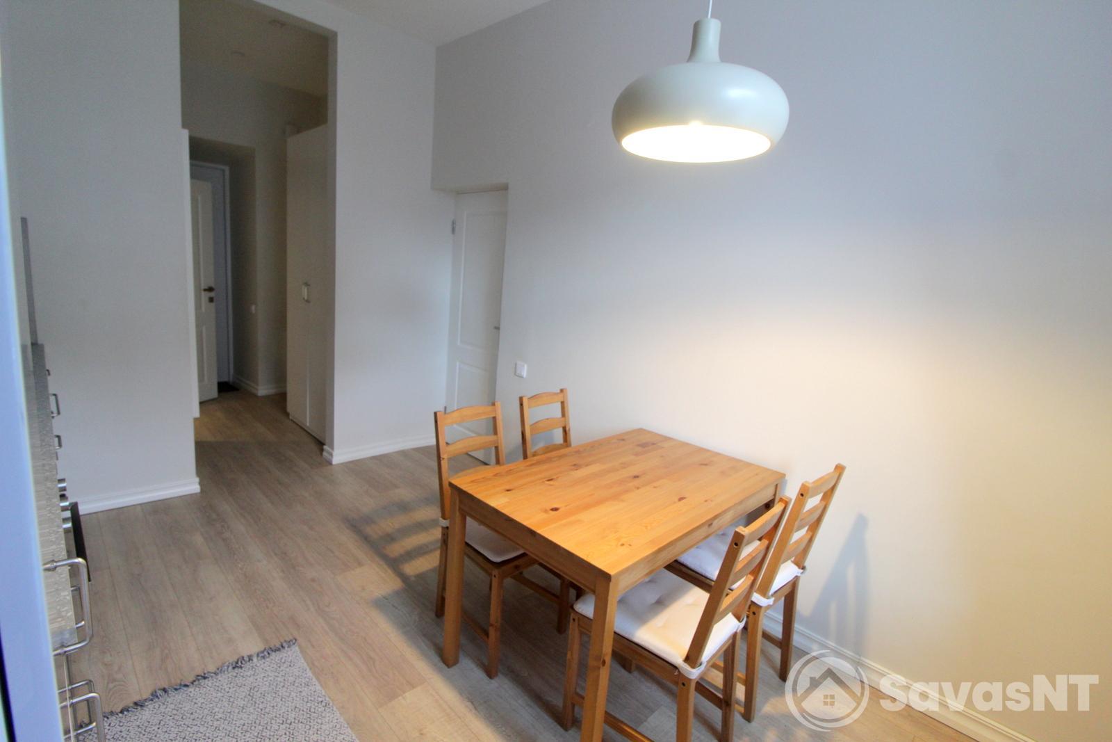 Nuomojamas jaukus SUREMONTUOTAS 2 kambarių 40 kv.m butas Mindaugo g. Naujamiestyje.