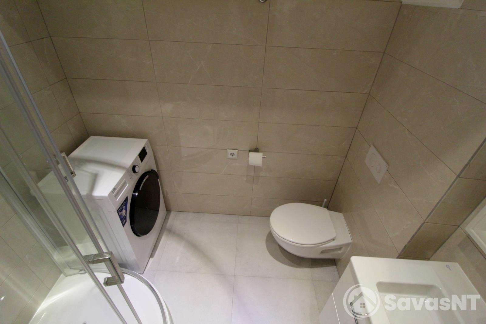 Nuomojamas jaukus SUREMONTUOTAS 2 kambarių 40 kv.m butas Mindaugo g. Naujamiestyje.