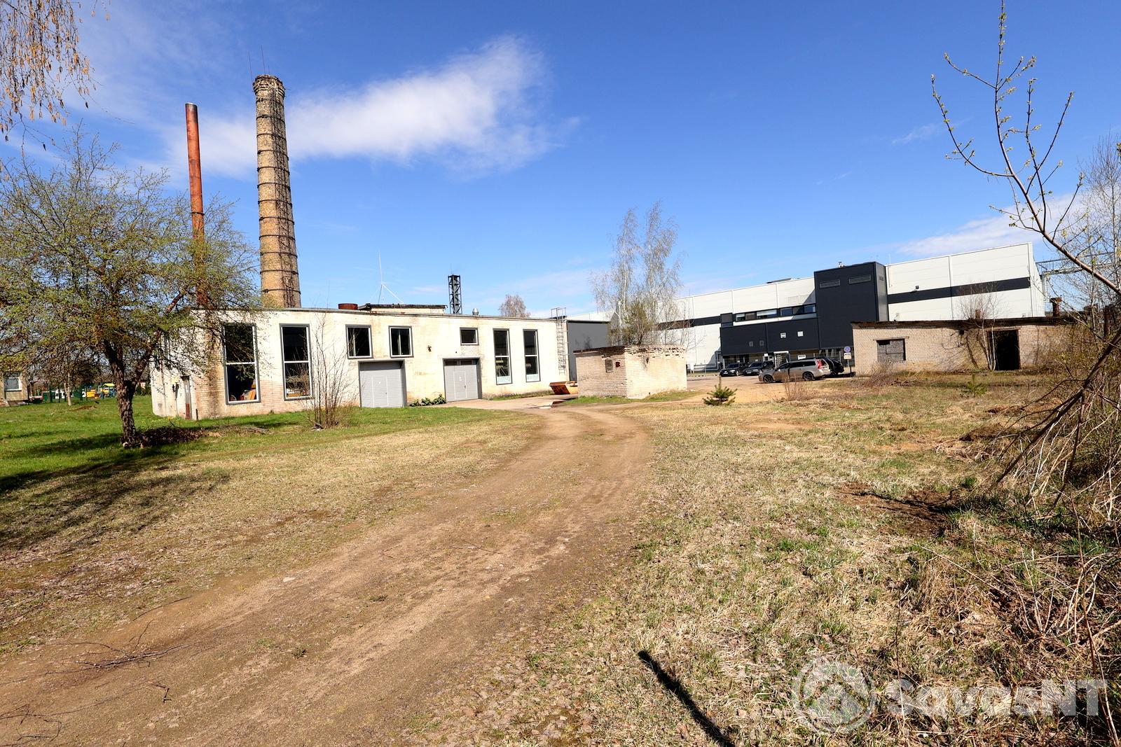 PARDUODAMAS 16,11 a PRAMONĖS IR SANDĖLIAVIMO PASKIRTIES SKLYPAS SENUOSIUOSE TRAKUOSE