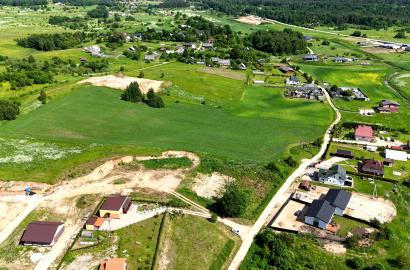 Geroje vietoje, Vaivadiškių k., Zujūnų sen. parduodamas 1,11 ha Žemės ūkio paskirties sklypas.